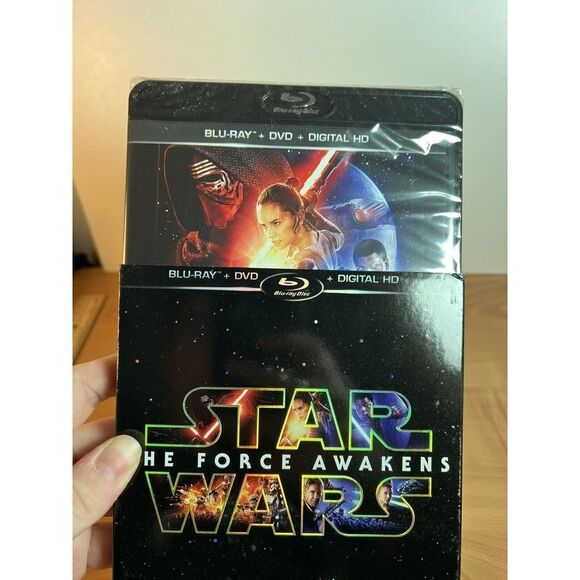 Star Wars: Episode VII: The Force Awakens (Blu-ray, 2015) - Picture 3 of 6